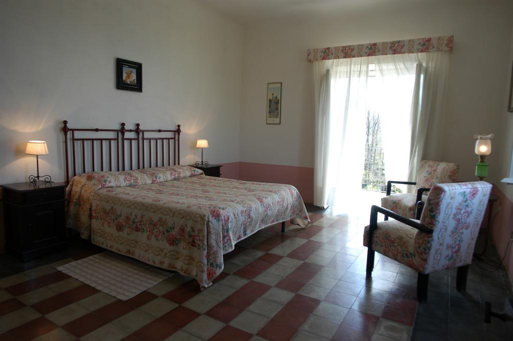 Valle Maira, Agriturismo Nel Parco Dei Nebrodi Villa Tortorici Room photo