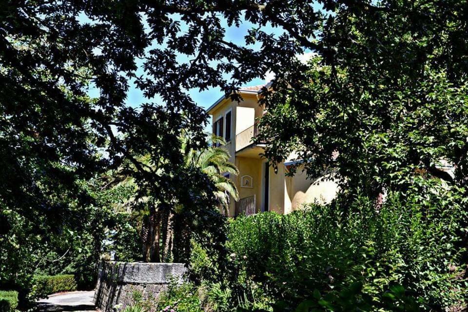 Valle Maira, Agriturismo Nel Parco Dei Nebrodi Villa Tortorici Exterior photo